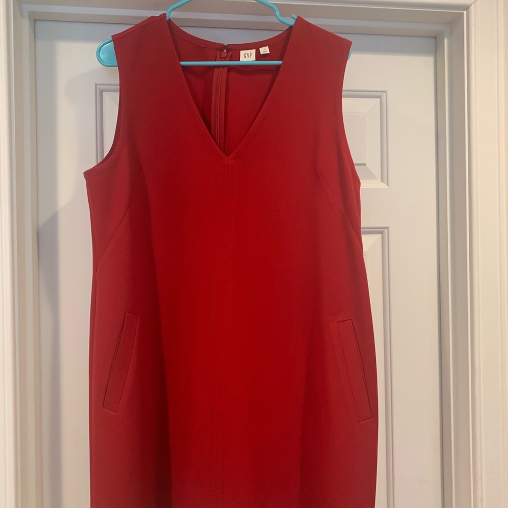 GAP size Large women’s red dress